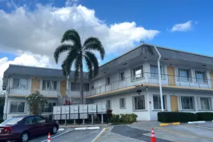 2840 Cynthia Ln, Lake Worth Beach, FL 33461 - Photo 2