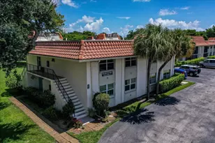 1124 NW 13th St, Boca Raton, FL 33486 - Photo 2