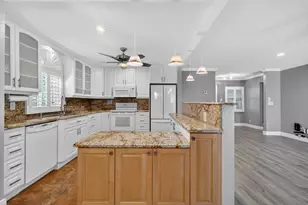 5926 Los Alamos Ln, Delray Beach, FL 33484 - Photo 10