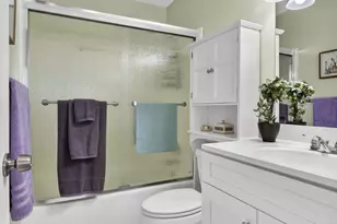 135 Lake Anne Dr, West Palm Beach, FL 33411 - Photo 16