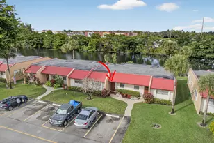 135 Lake Anne Dr, West Palm Beach, FL 33411 - Photo 32