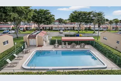 135 Lake Anne Drive, West Palm Beach, FL 33411 - Photo 36