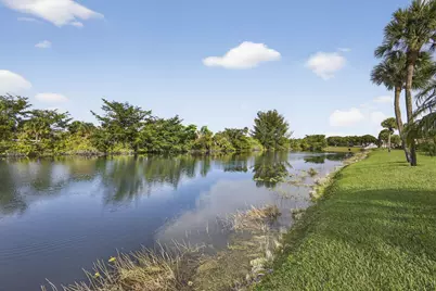 135 Lake Anne Drive, West Palm Beach, FL 33411 - Photo 32