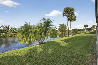 135 Lake Anne Drive, West Palm Beach, FL 33411 - Photo 30