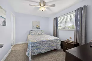 135 Lake Anne Dr, West Palm Beach, FL 33411 - Photo 18