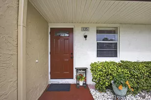 135 Lake Anne Dr, West Palm Beach, FL 33411 - Photo 2