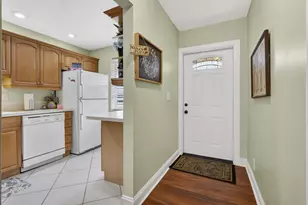 135 Lake Anne Dr, West Palm Beach, FL 33411 - Photo 4