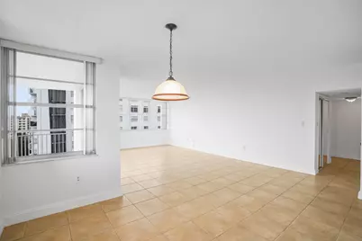 18051 Biscayne Boulevard #1504, Aventura, FL 33160 - Photo 4