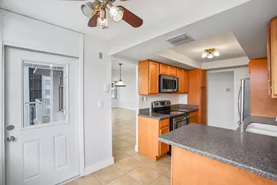 18051 Biscayne Boulevard #1504, Aventura, FL 33160 - Photo 10