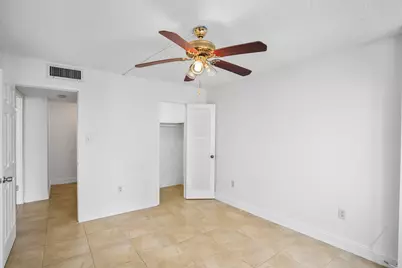 18051 Biscayne Boulevard #1504, Aventura, FL 33160 - Photo 28
