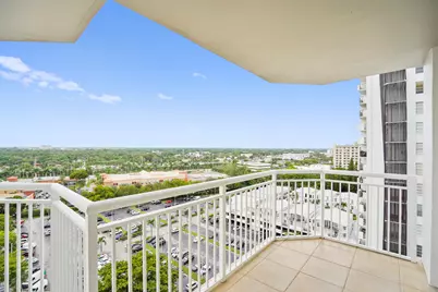 18051 Biscayne Boulevard #1504, Aventura, FL 33160 - Photo 14