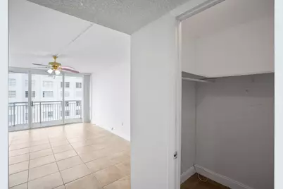 18051 Biscayne Boulevard #1504, Aventura, FL 33160 - Photo 24