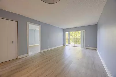 9440 SW 8th Street #417, Boca Raton, FL 33428 - Photo 6