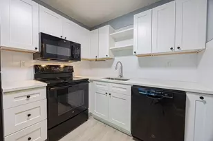 9440 SW 8th St, Boca Raton, FL 33428 - Photo 2