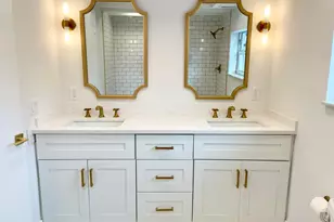 360 Alhambra Pl, West Palm Beach, FL 33405 - Photo 14