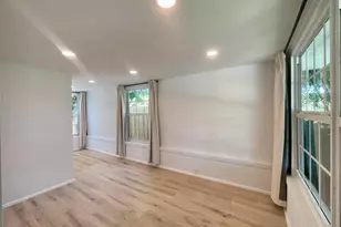 360 Alhambra Pl, West Palm Beach, FL 33405 - Photo 16