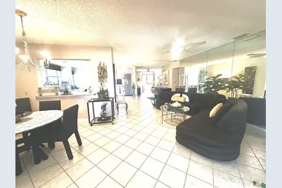 25 Pelican Pointe Drive #201, Delray Beach, FL 33483 - Photo 6