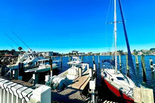 25 Pelican Pointe Dr, Delray Beach, FL 33483 - Photo 30