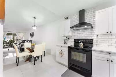 7500 NW 30th Place #123, Sunrise, FL 33313 - Photo 4