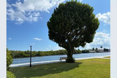 650 Horizons Avenue E #107, Boynton Beach, FL 33435 - Photo 4