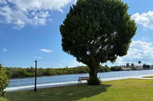 650 Horizons Ave E, Boynton Beach, FL 33435 - Photo 4