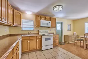 8217 SE Swan Ave, Hobe Sound, FL 33455 - Photo 18