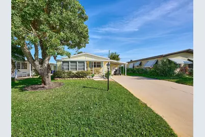 8217 SE Swan Avenue, Hobe Sound, FL 33455 - Photo 1