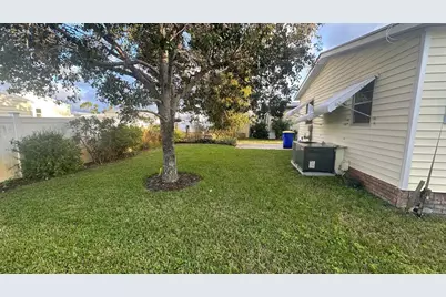 8217 SE Swan Avenue, Hobe Sound, FL 33455 - Photo 30