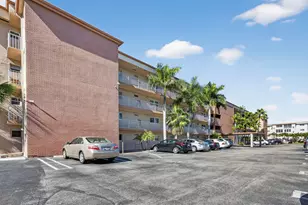 2615 NE 1st Ct, Boynton Beach, FL 33435 - Photo 2