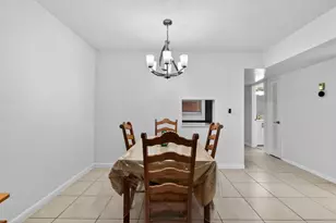 2615 NE 1st Ct, Boynton Beach, FL 33435 - Photo 10