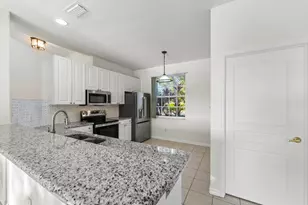 558 Waverly Cir, Port Saint Lucie, FL 34983 - Photo 12