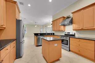211 NW Pleasant Grove Way, Port Saint Lucie, FL 34986 - Photo 12