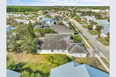 211 NW Pleasant Grove Way, Port Saint Lucie, FL 34986 - Photo 38