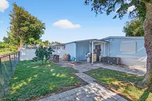 22849 Tradewind Rd, Boca Raton, FL 33428 - Photo 54