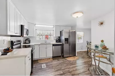 22849 Tradewind Road, Boca Raton, FL 33428 - Photo 12