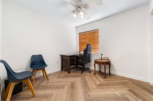1060 Cedar Creek Way, Davie, FL 33325 - Photo 18