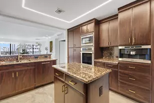 200 E Palmetto Park Rd, Boca Raton, FL 33432 - Photo 10