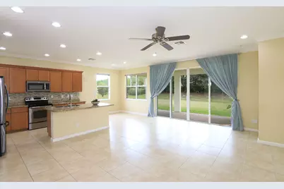 11881 SW Crestwood Circle, Port Saint Lucie, FL 34987 - Photo 12