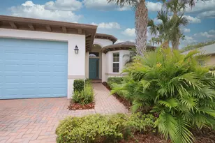 11881 SW Crestwood Cir, Port Saint Lucie, FL 34987 - Photo 4