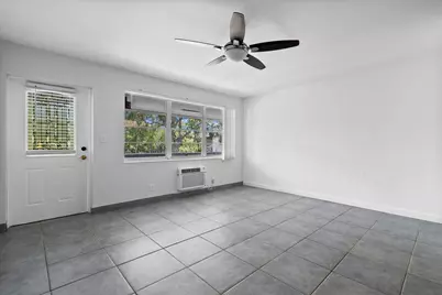 412 Sheffield Q, West Palm Beach, FL 33417 - Photo 10