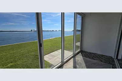 60 Yacht Club Drive #103, North Palm Beach, FL 33408 - Photo 4