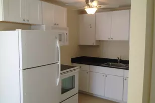 203 SE 4th Ave, Boynton Beach, FL 33435 - Photo 2