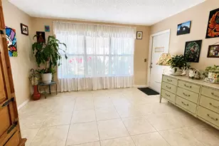 910 South Dr, Delray Beach, FL 33445 - Photo 2