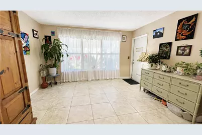 910 South Drive #B, Delray Beach, FL 33445 - Photo 2