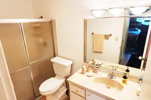 4195 Lucerne Villas Ln, Lake Worth, FL 33467 - Photo 16