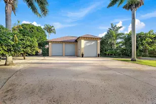 709 SW Imperial Dr, Palm City, FL 34990 - Photo 16