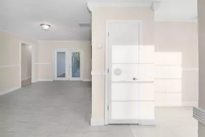 2652 Iroquois Avenue, Fort Pierce, FL 34946 - Photo 4