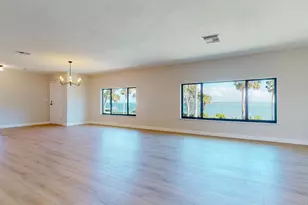 4003 S Indian River Dr, Fort Pierce, FL 34982 - Photo 10