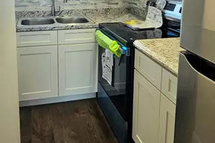 1501 Crescent Cir, Lake Park, FL 33403 - Photo 4