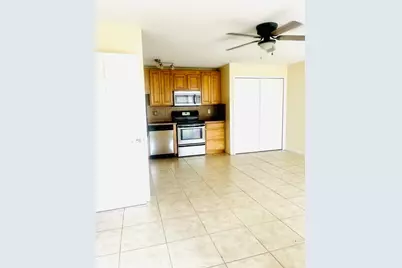 635 Executive Center Drive #M202, West Palm Beach, FL 33401 - Photo 2